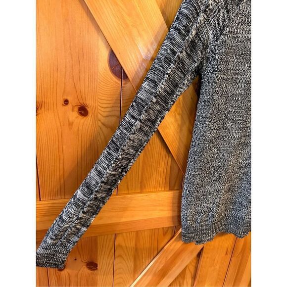 T/O Sweaters Sweater Size XS Black White Long Sleeve Marbled Striped Nwt (4260) - Picture 2 of 5